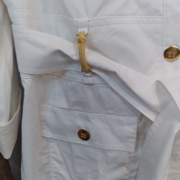 white w/ gold details utility style belted button up lined jacket - Picture 9 of 10